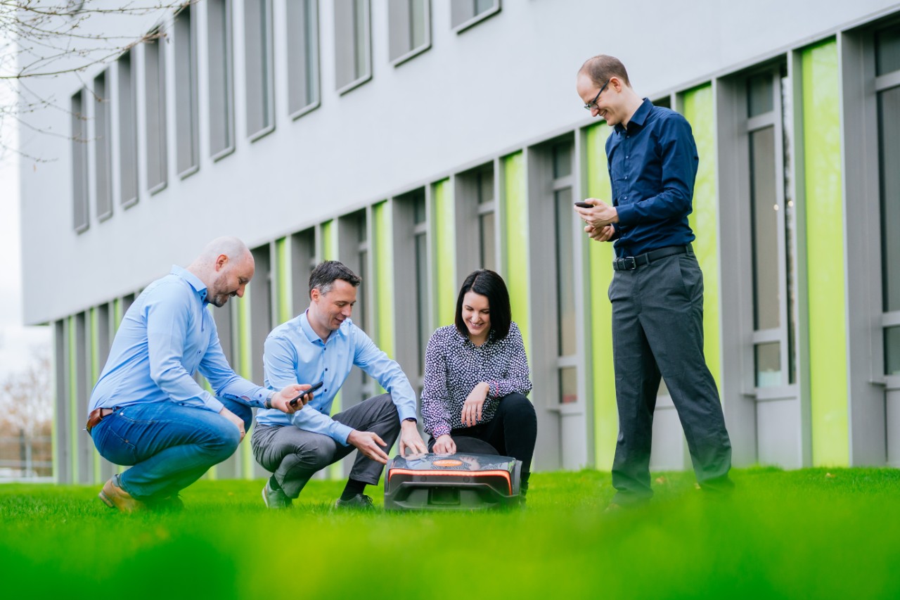 Det robotiske iMow-team